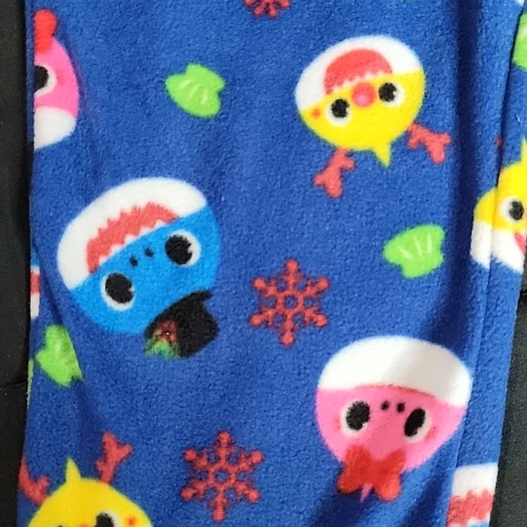 Nwt Nickelodeon Baby Shark PJ Set - Picture 3 of 7